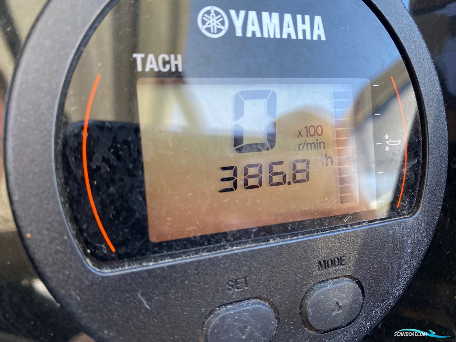 Jeanneau Merry Fisher 795