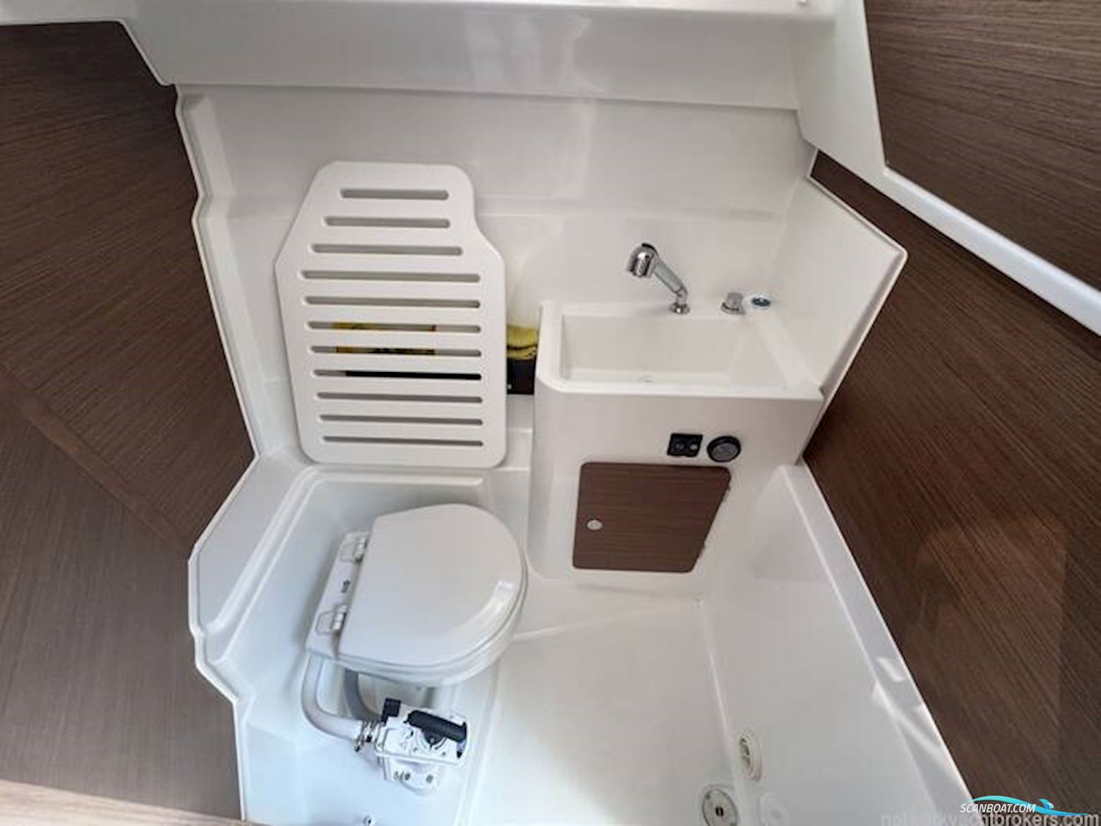 Jeanneau Merry Fisher 795