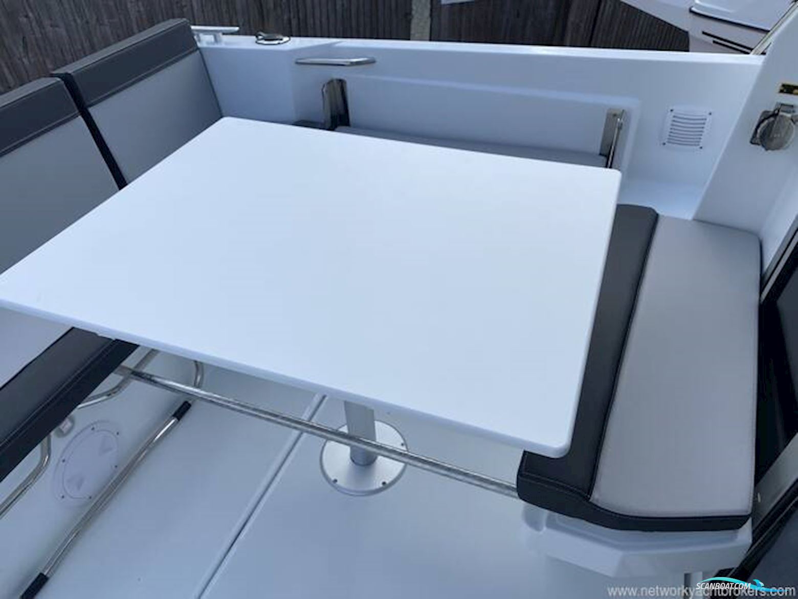 Jeanneau Merry Fisher 795