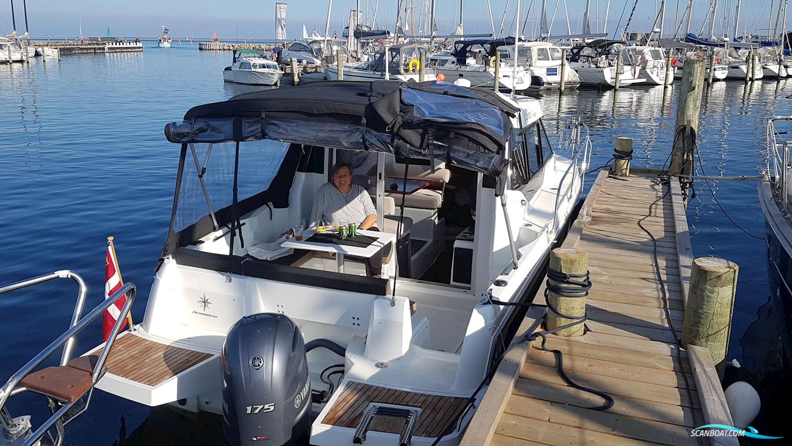 Jeanneau Merry Fisher 795