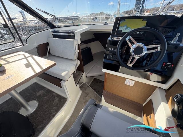 Jeanneau Merry Fisher 795