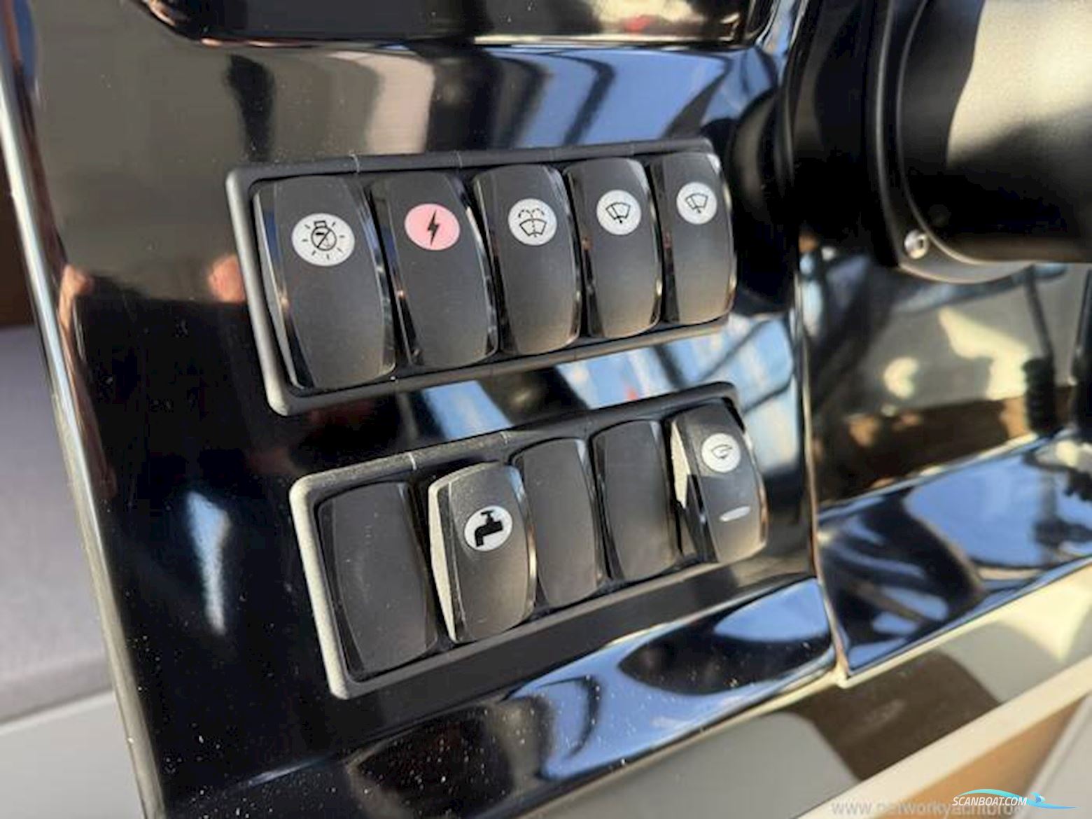 Jeanneau Merry Fisher 795 Series 2