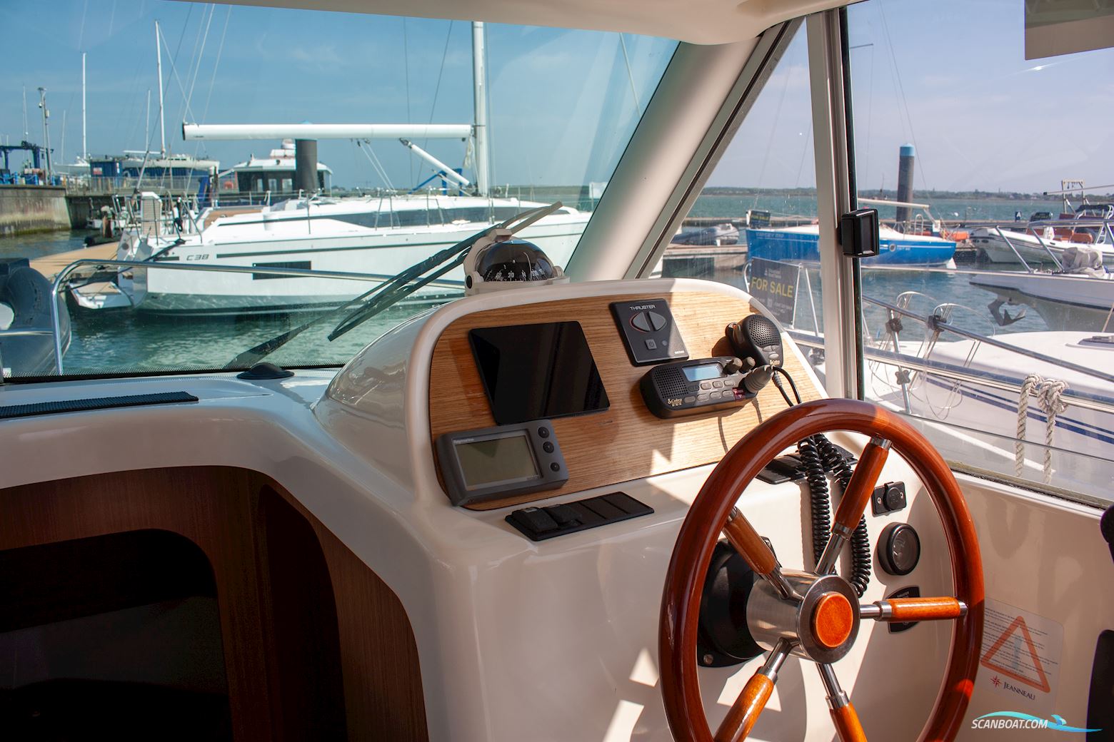 Jeanneau Merry Fisher 805 Limited