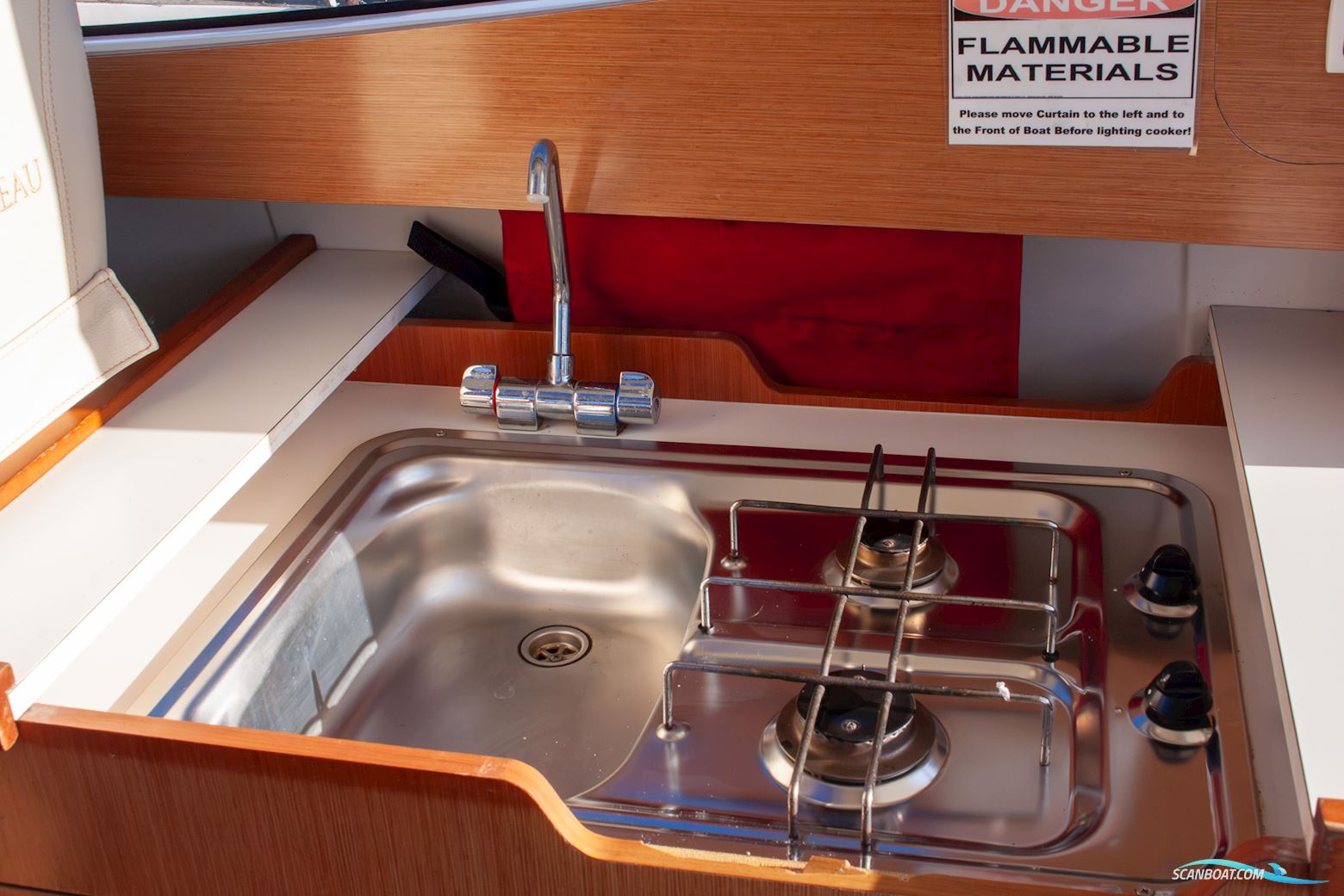 Jeanneau Merry Fisher 815