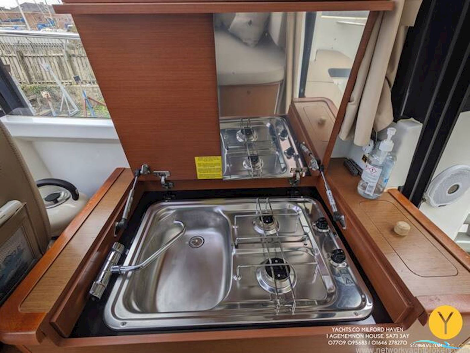 Jeanneau Merry Fisher 855