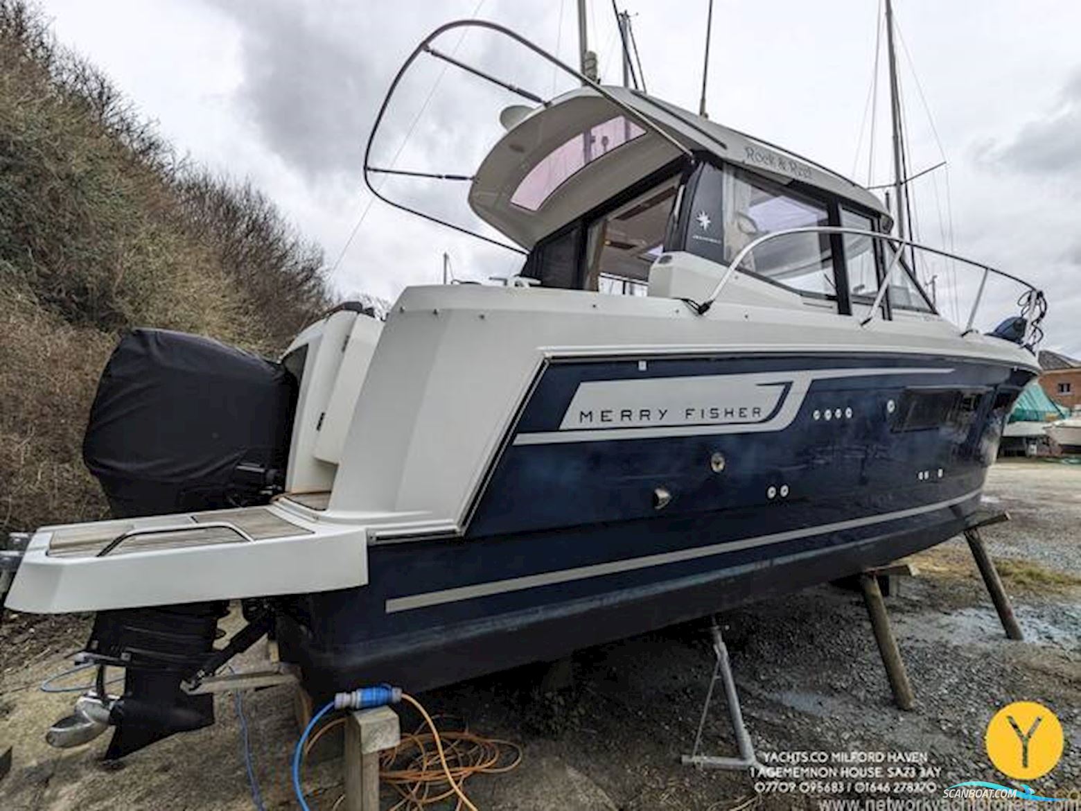 Jeanneau Merry Fisher 855