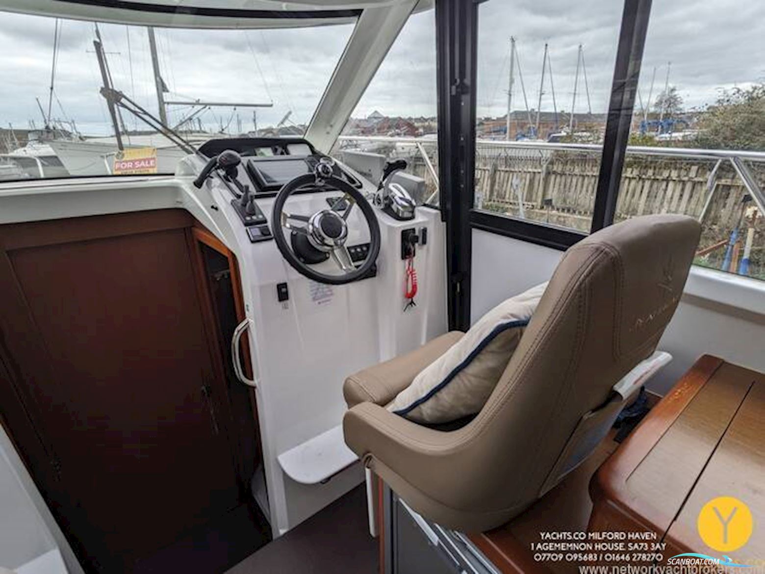 Jeanneau Merry Fisher 855
