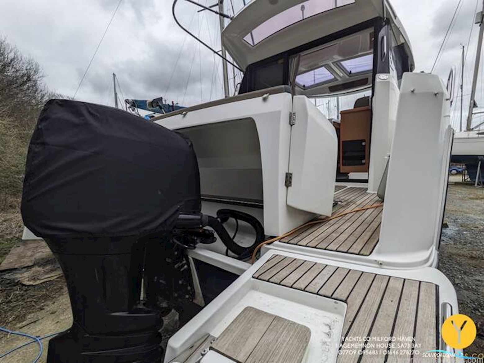 Jeanneau Merry Fisher 855
