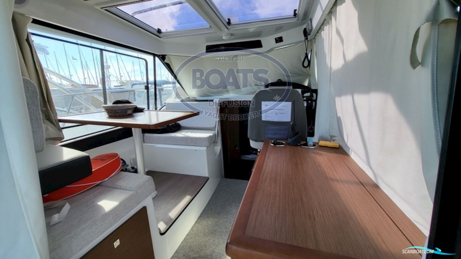 Jeanneau MERRY FISHER 895 OFFSHORE