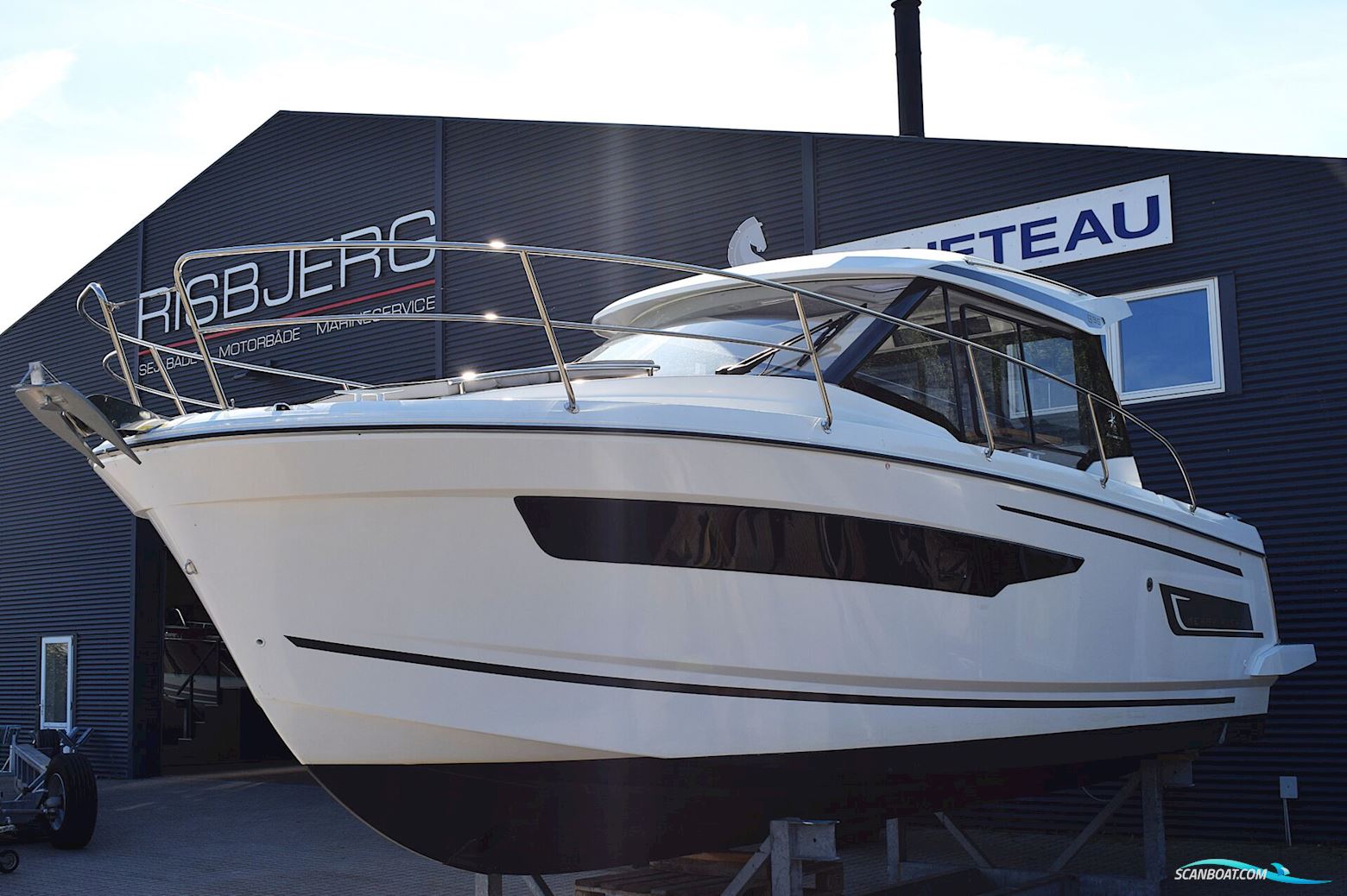Jeanneau Merry Fisher 895 – Reserveret!