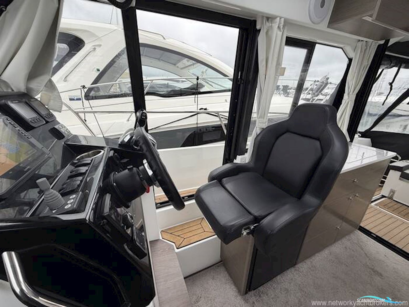 Jeanneau Merry Fisher 895 S2