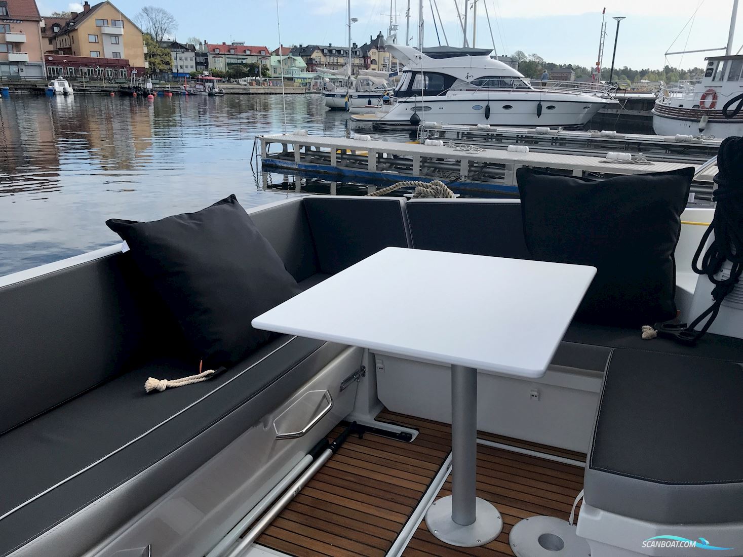 Jeanneau Merry Fisher 895