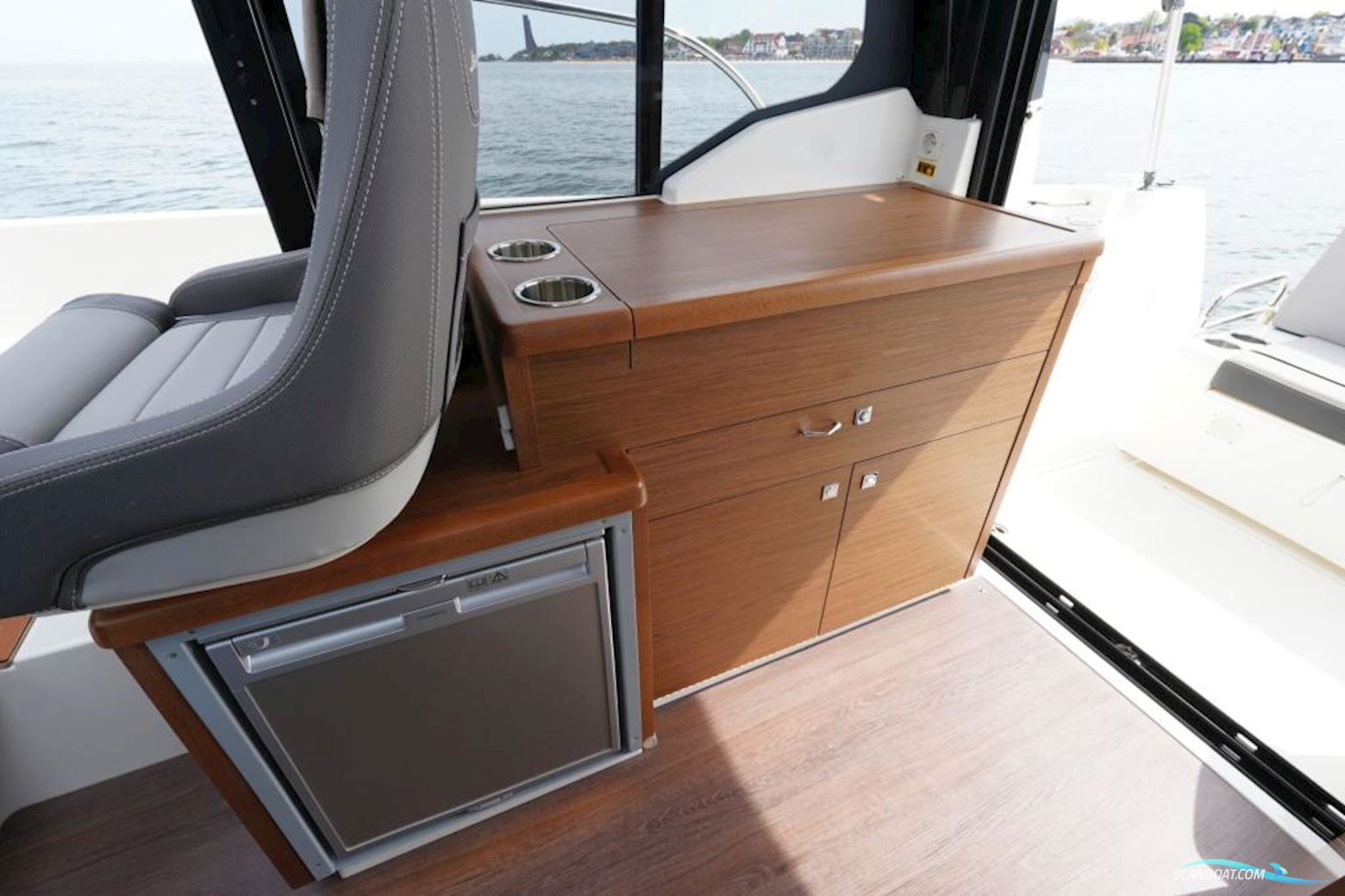 Jeanneau Merry Fisher 895