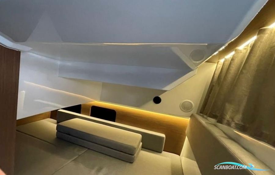 Jeanneau Merry Fisher 895