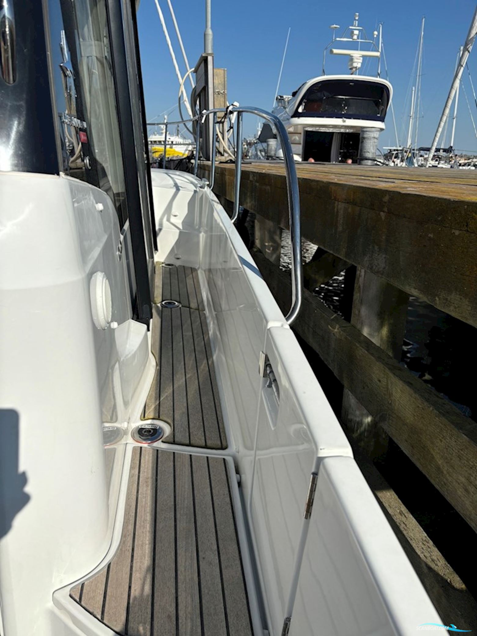 Jeanneau Merry Fisher 895