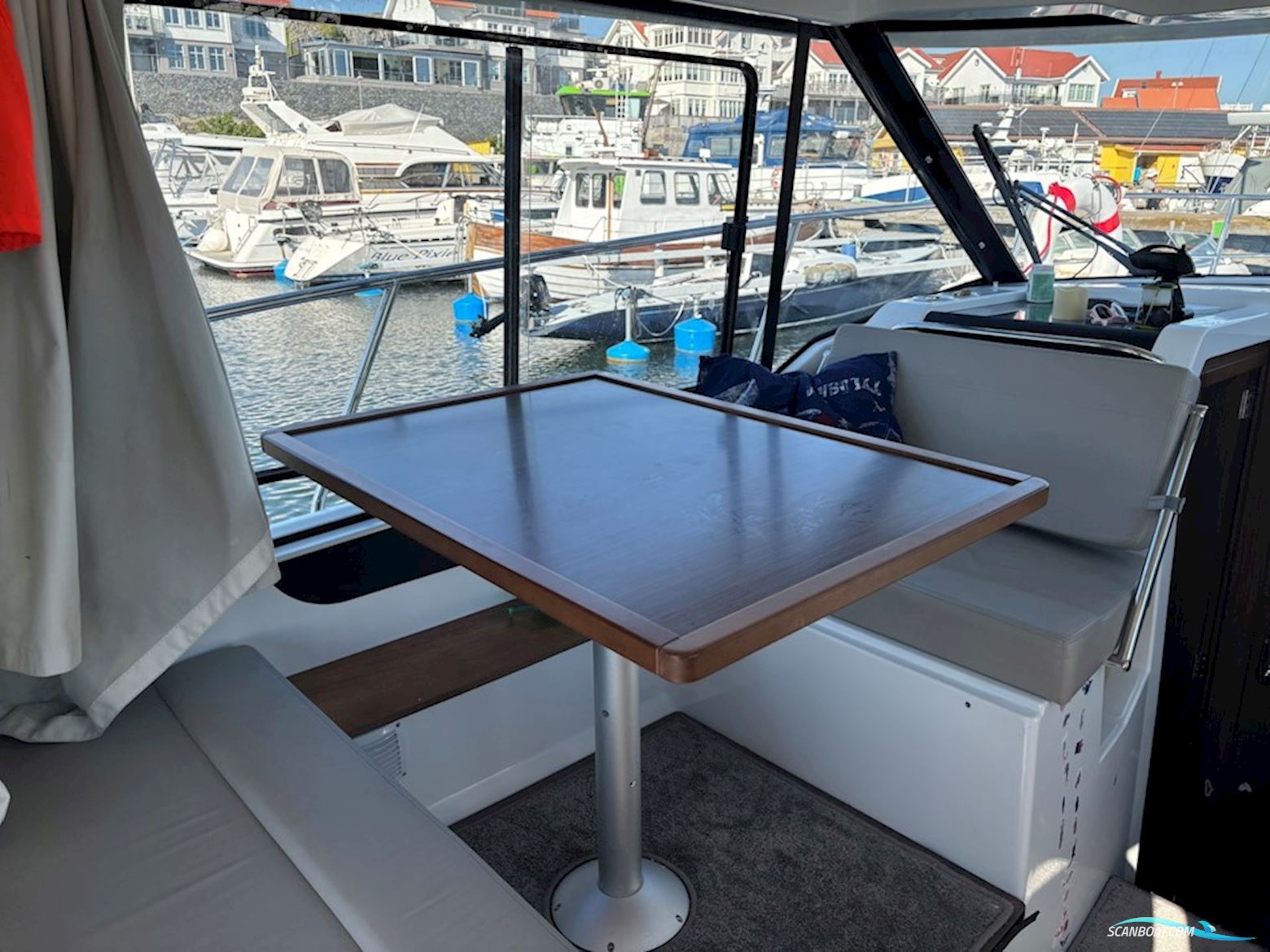 Jeanneau Merry Fisher 895