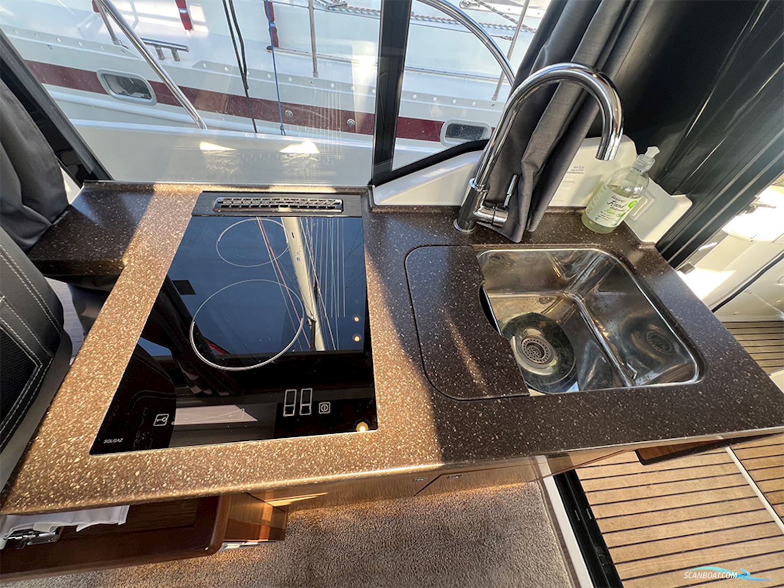 Jeanneau Merry Fisher 895