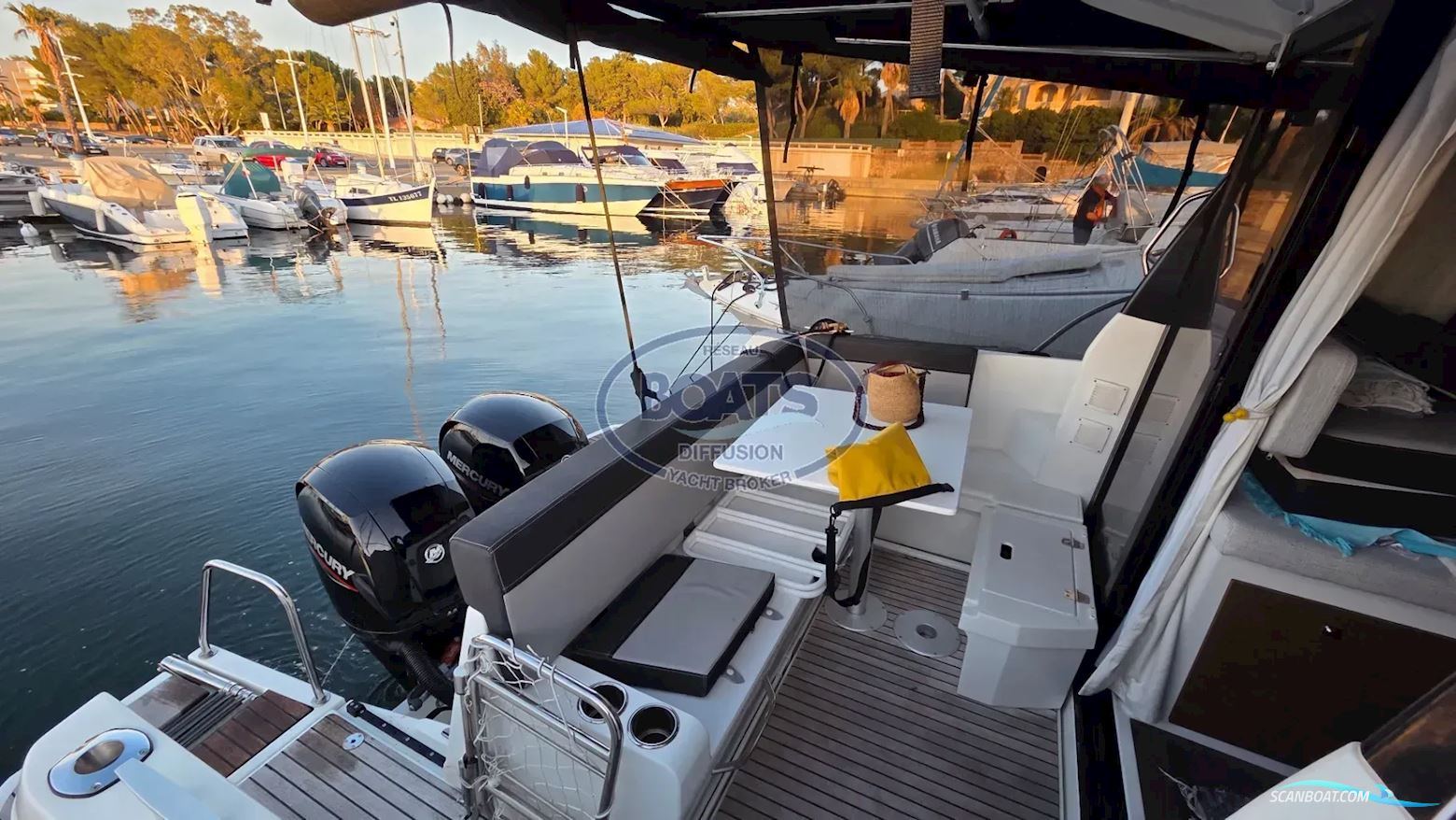 Jeanneau MERRY FISHER 895