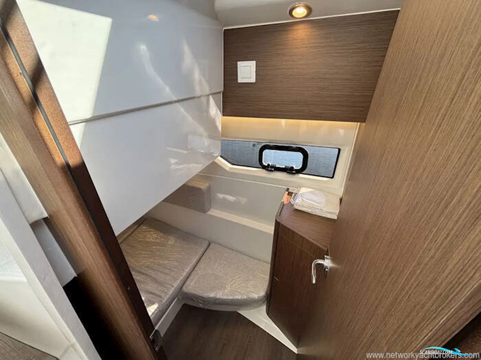 Jeanneau Merry Fisher 895