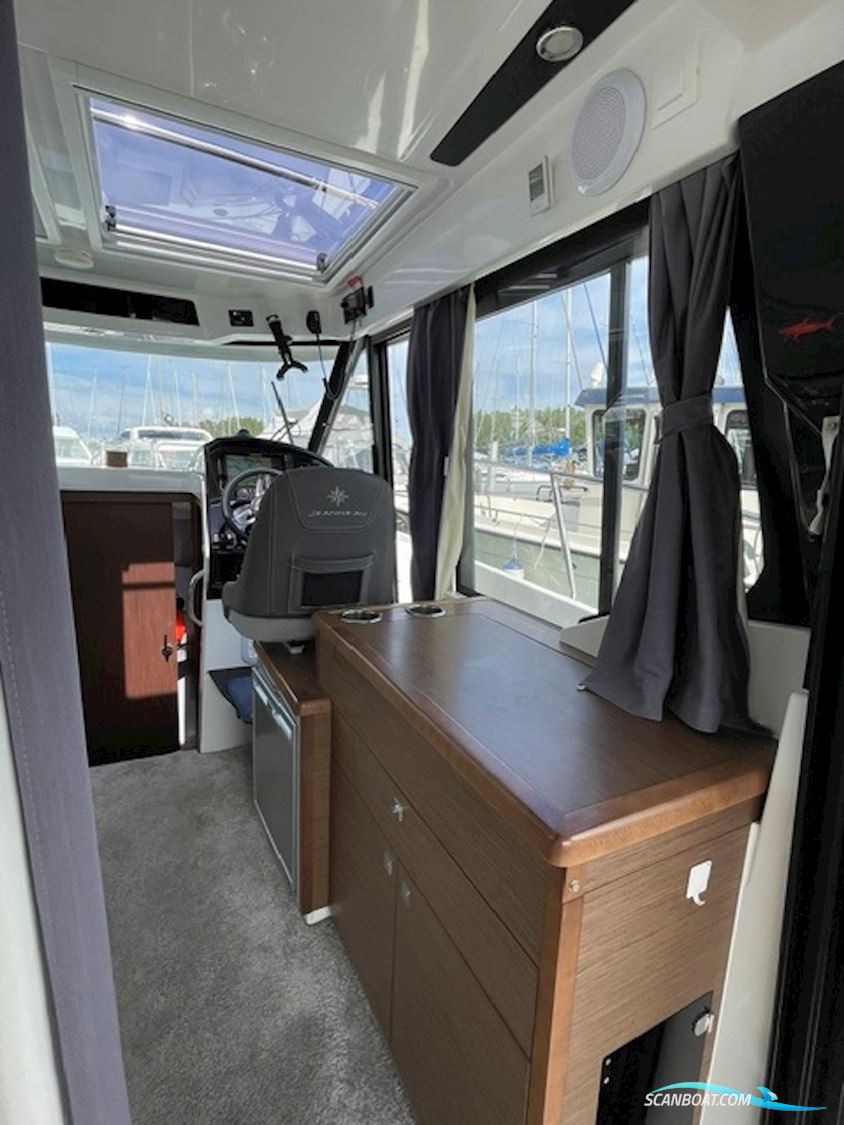 Jeanneau Merry Fisher 895