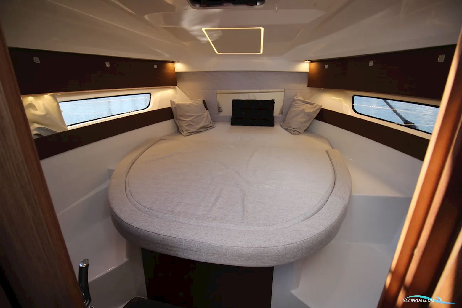 Jeanneau Merry Fisher 895