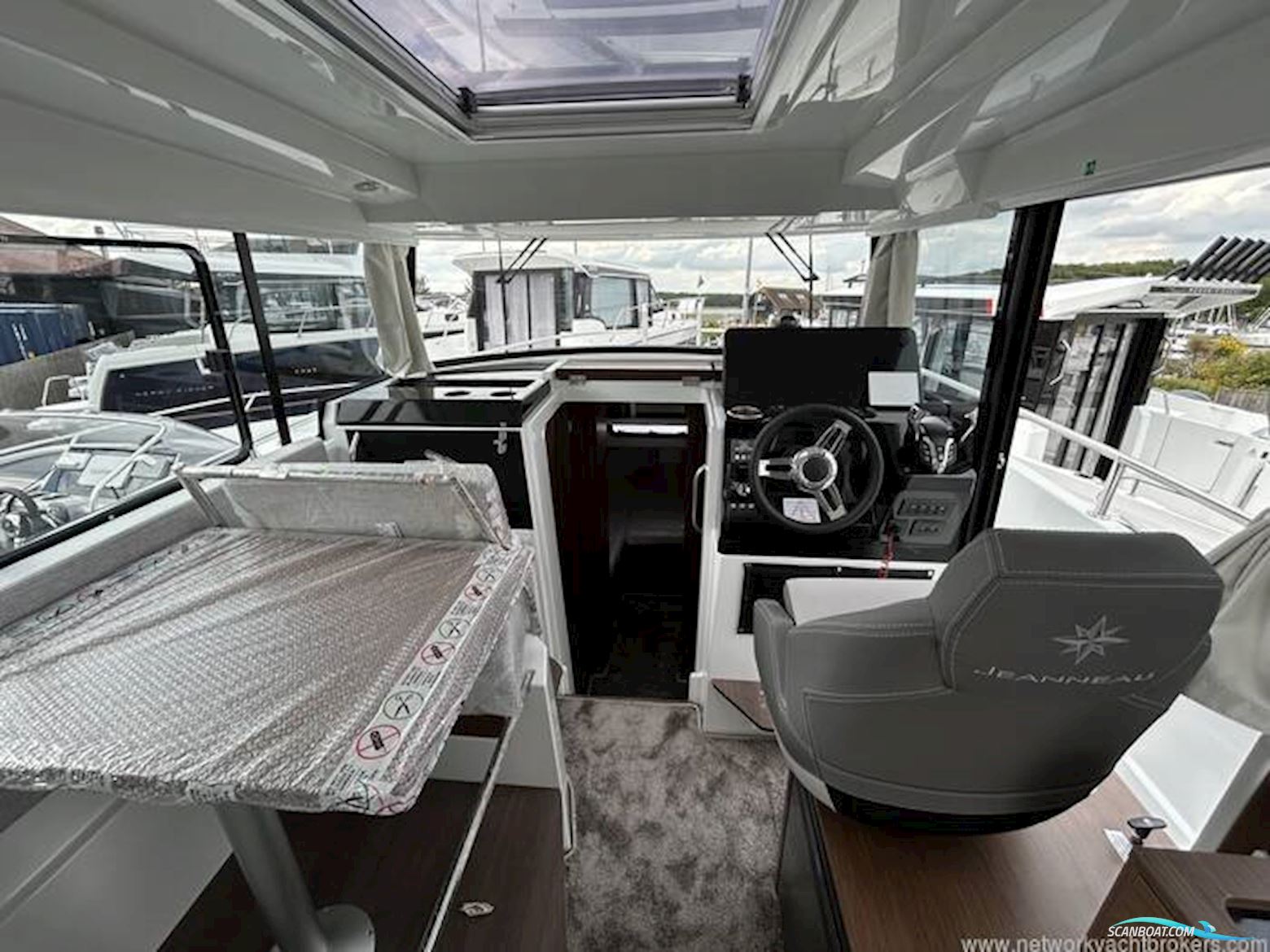 Jeanneau Merry Fisher 895 Sport