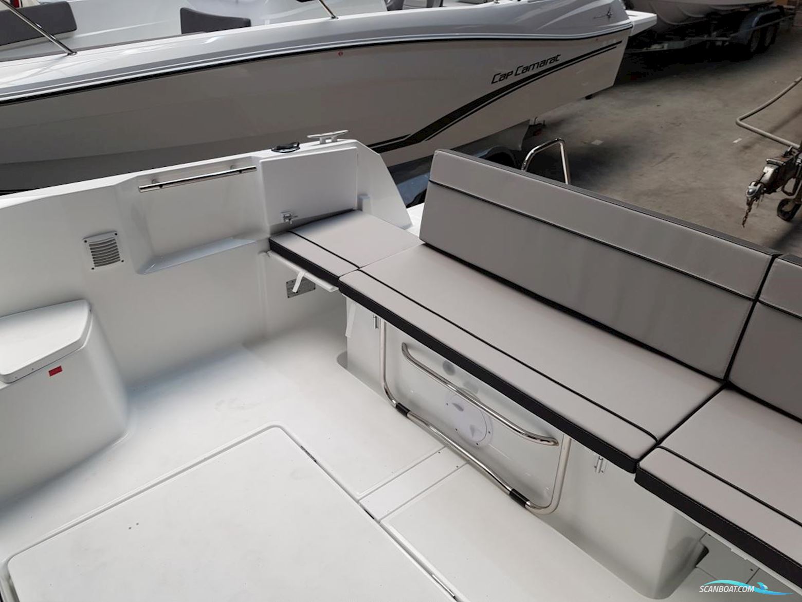 Jeanneau MF-695-serie2