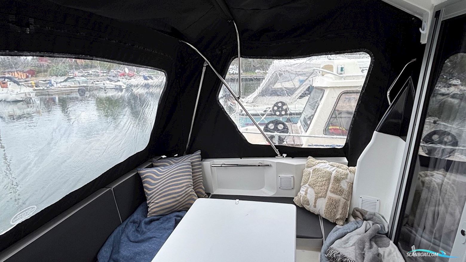 Jeanneau Motorbåt 795 Merry Fisher Cabin
