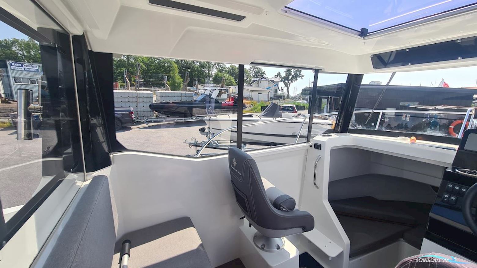 JEANNEAU MOTORBÅT 795 MERRY FISHER MARLIN