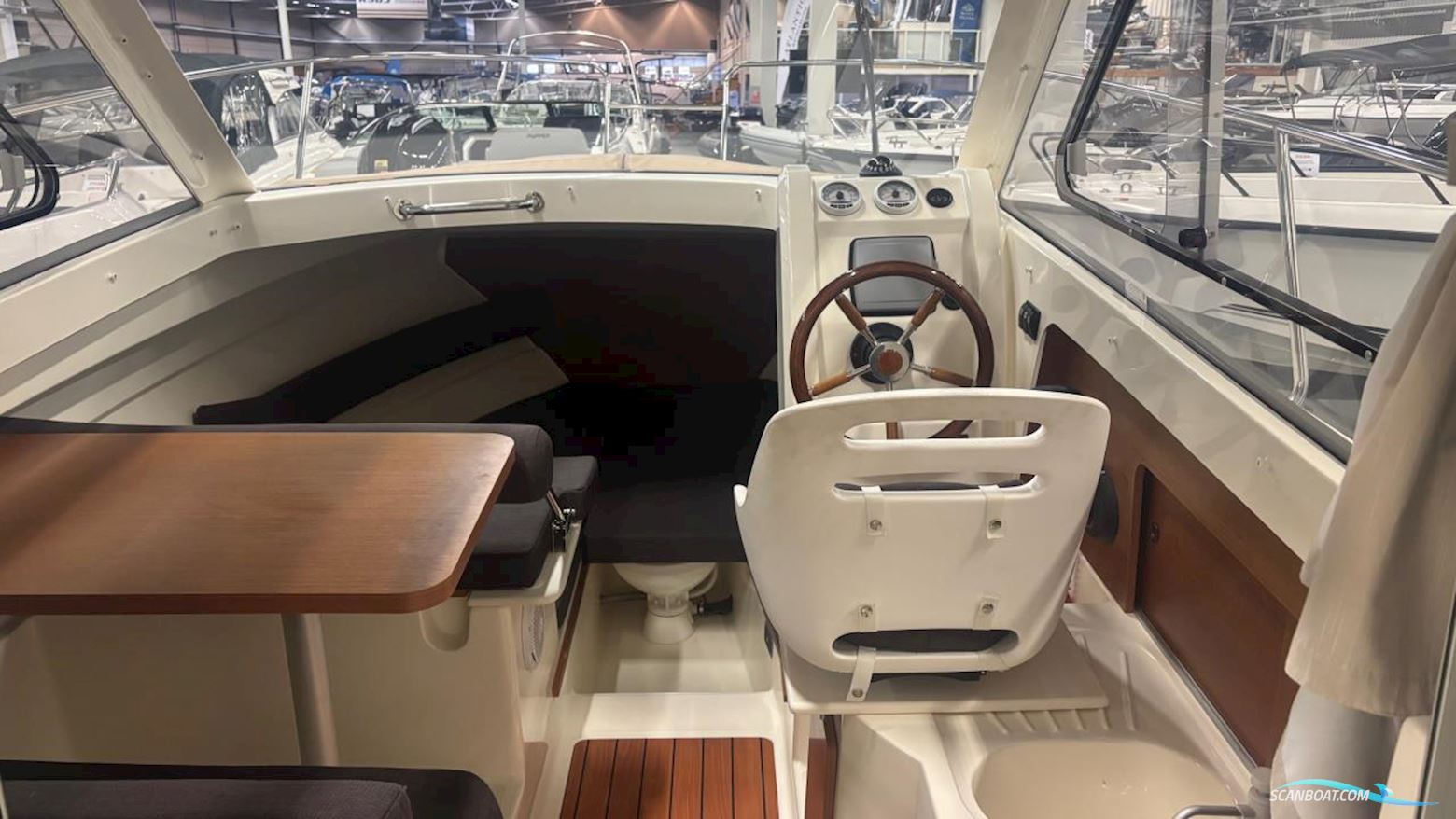 Jeanneau Motorbåt Merry Fisher 645