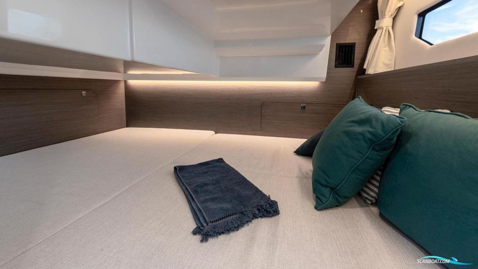 JEANNEAU MOTORBÅT MERRY FISHER 895