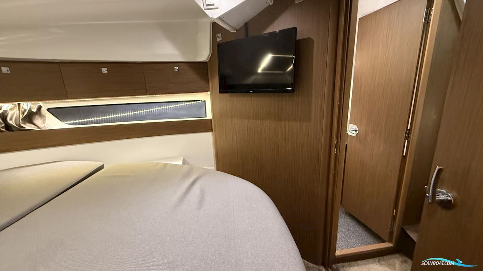 JEANNEAU MOTORBÅT MERRY FISHER 895