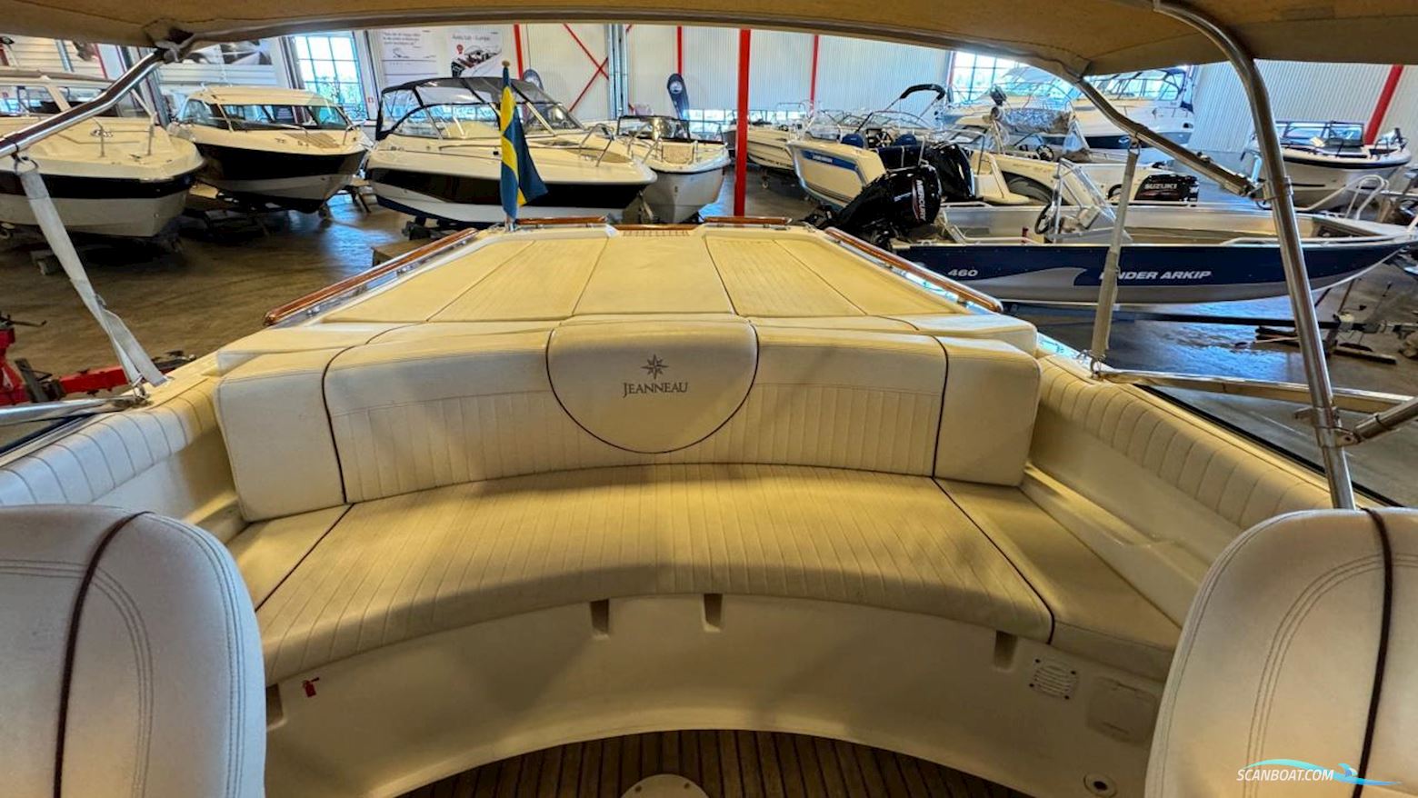 JEANNEAU MOTORBÅT RUNABOUT 755