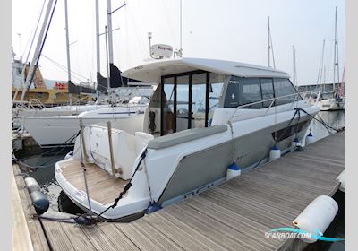 Jeanneau NC 11 Motorboten 2013, met Volvo Penta motor, United Kingdom