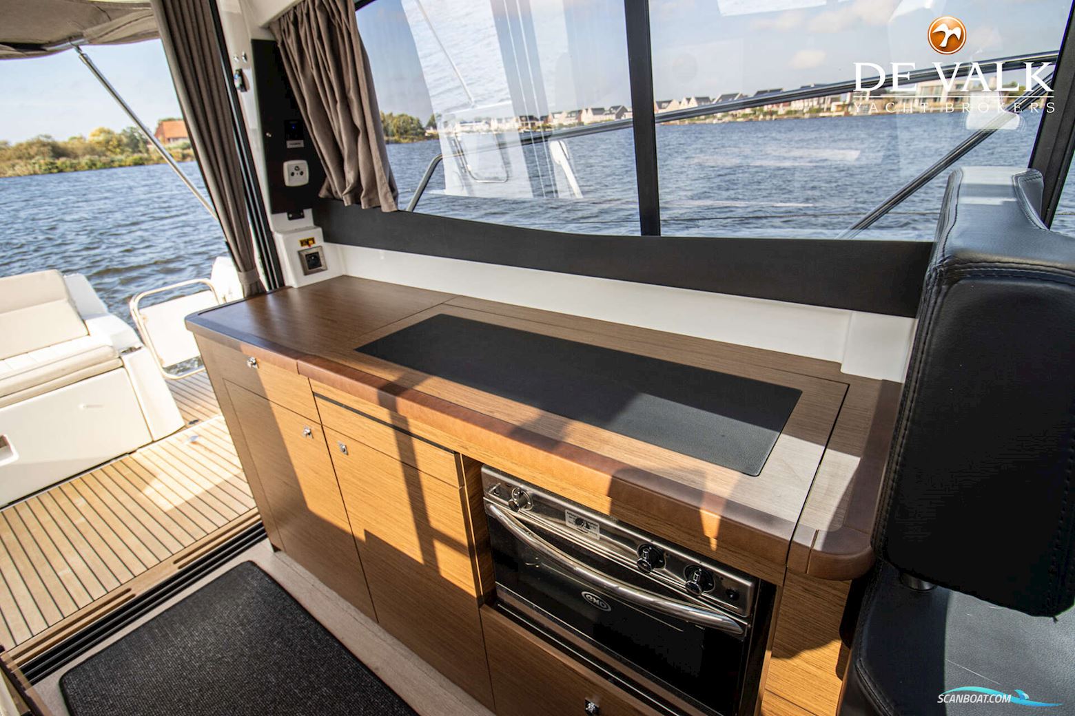 Jeanneau NC 11