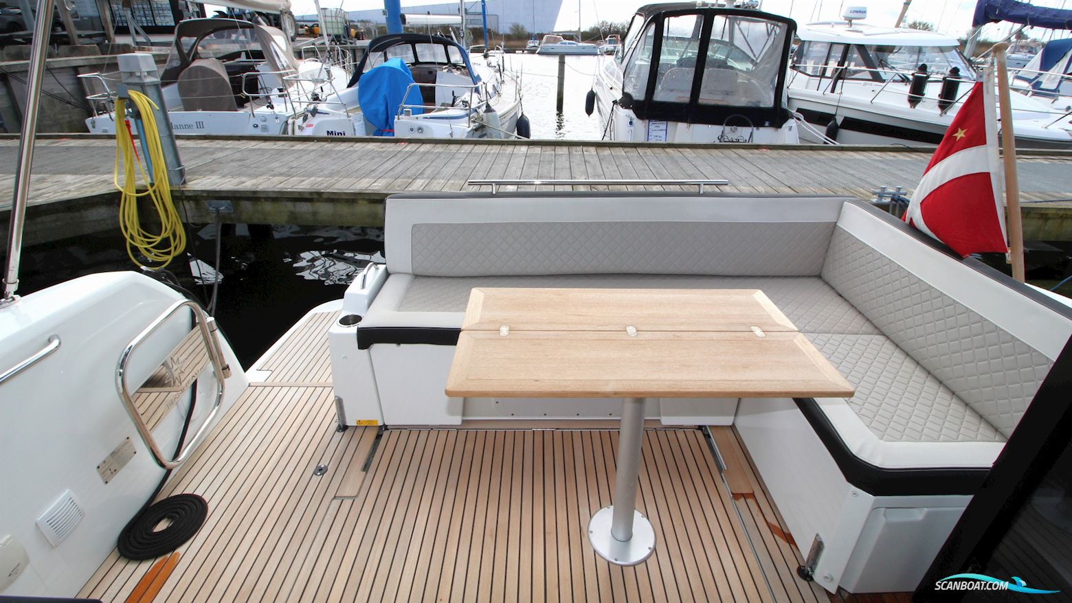 Jeanneau NC 37 