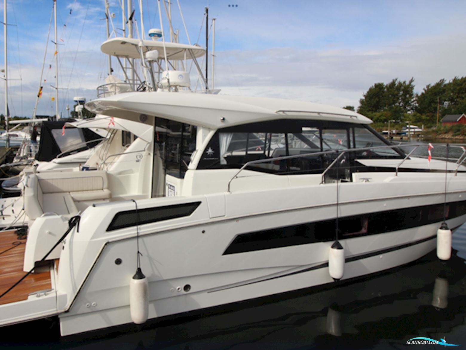 Jeanneau NC 37 Motorboten 2020, met Volvo Penta D3-220 m/ Joystick motor, Denemarken