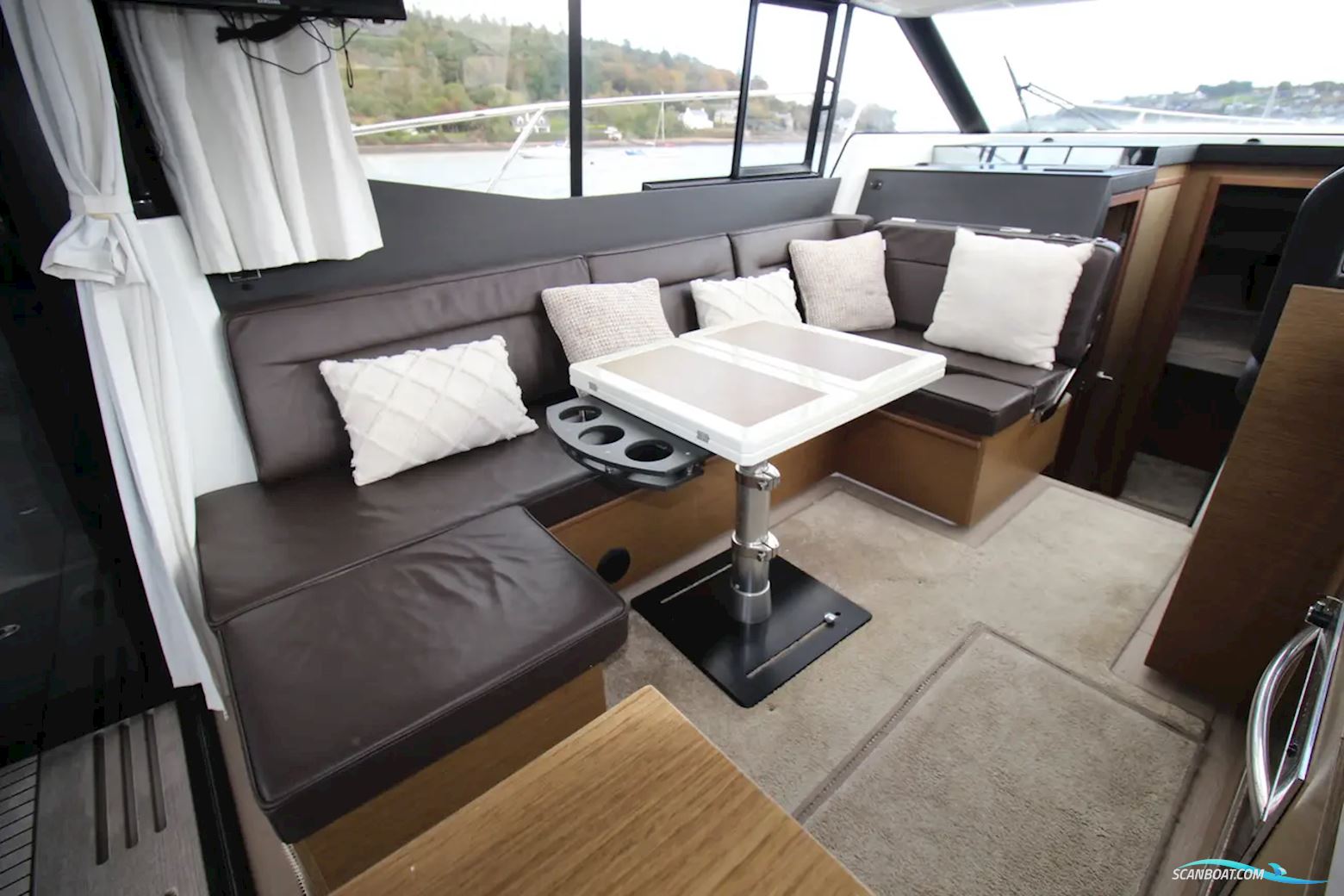 Jeanneau NC 37