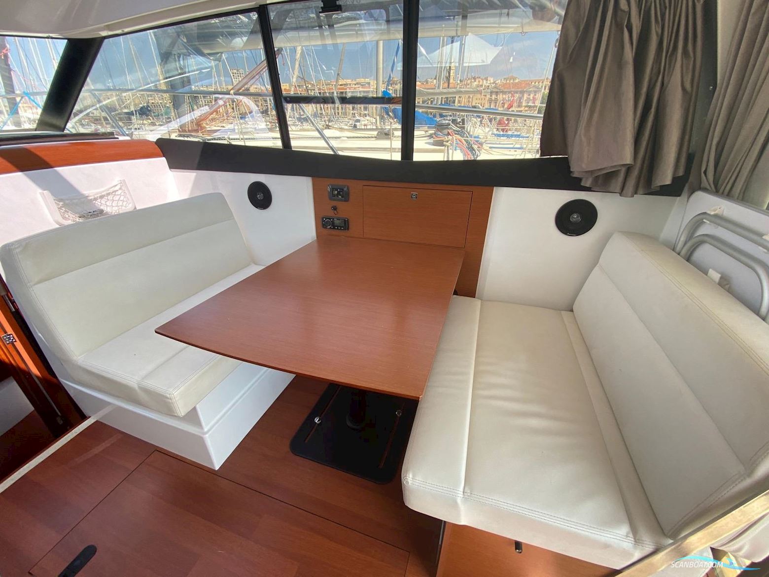 Jeanneau Nc9 Avec Place