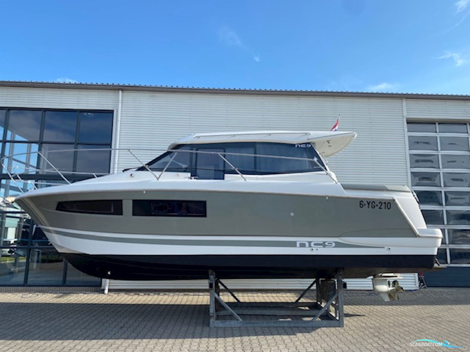 Jeanneau NC9 Motorboten 2013, met Volvo Penta motor, The Netherlands