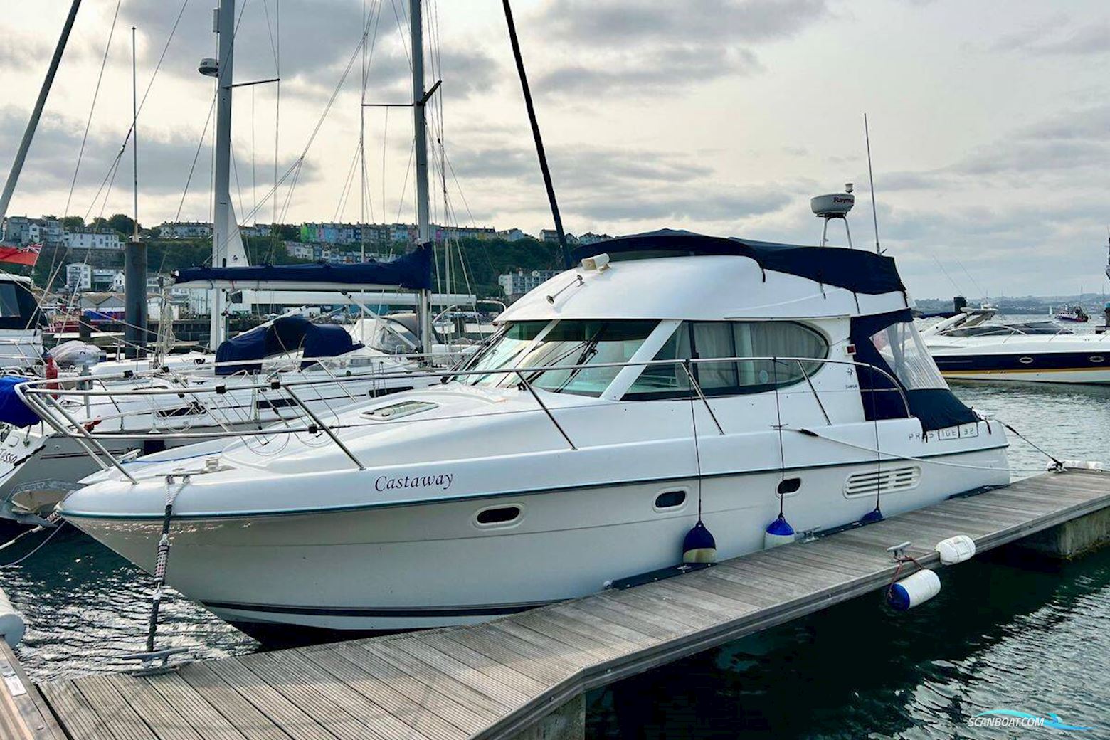 Jeanneau Prestige 32 Motorboten 2003, met Volvo Penta motor, United Kingdom