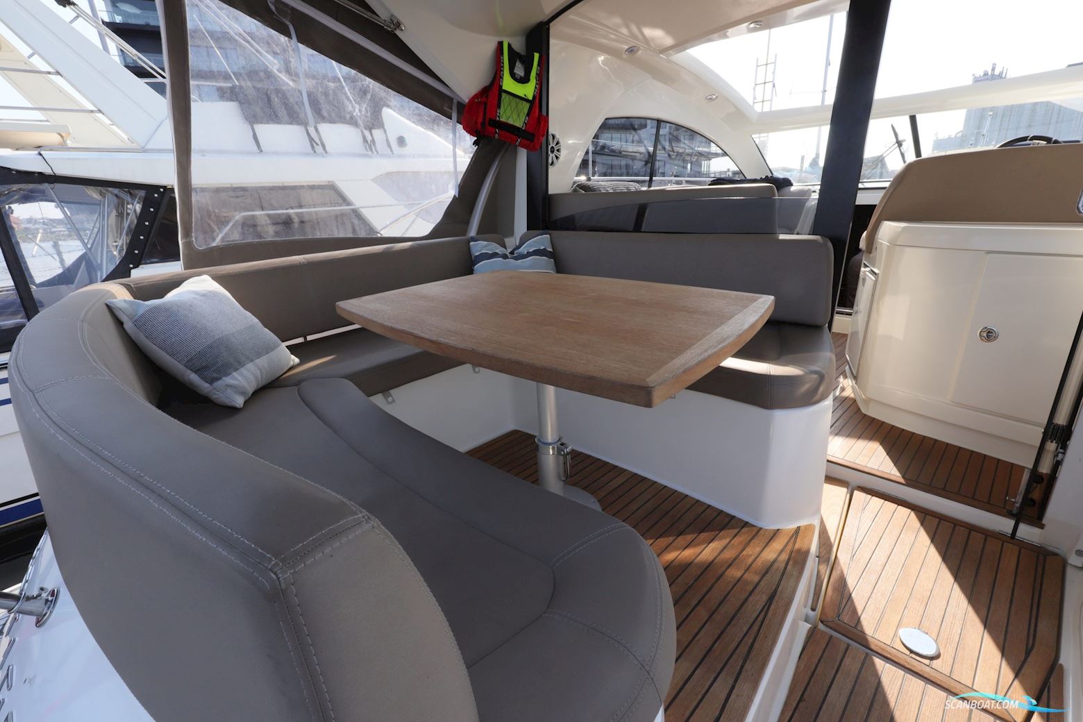 Jeanneau Prestige 390S