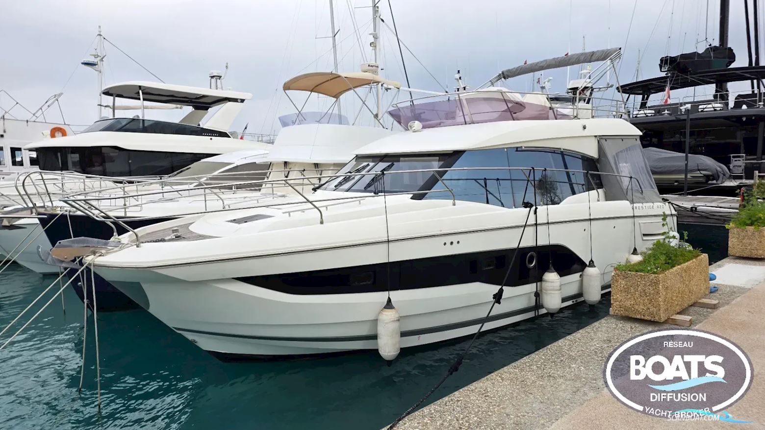 Jeanneau Prestige 420 Fly Motorboten 2021, met Cummins motor, France