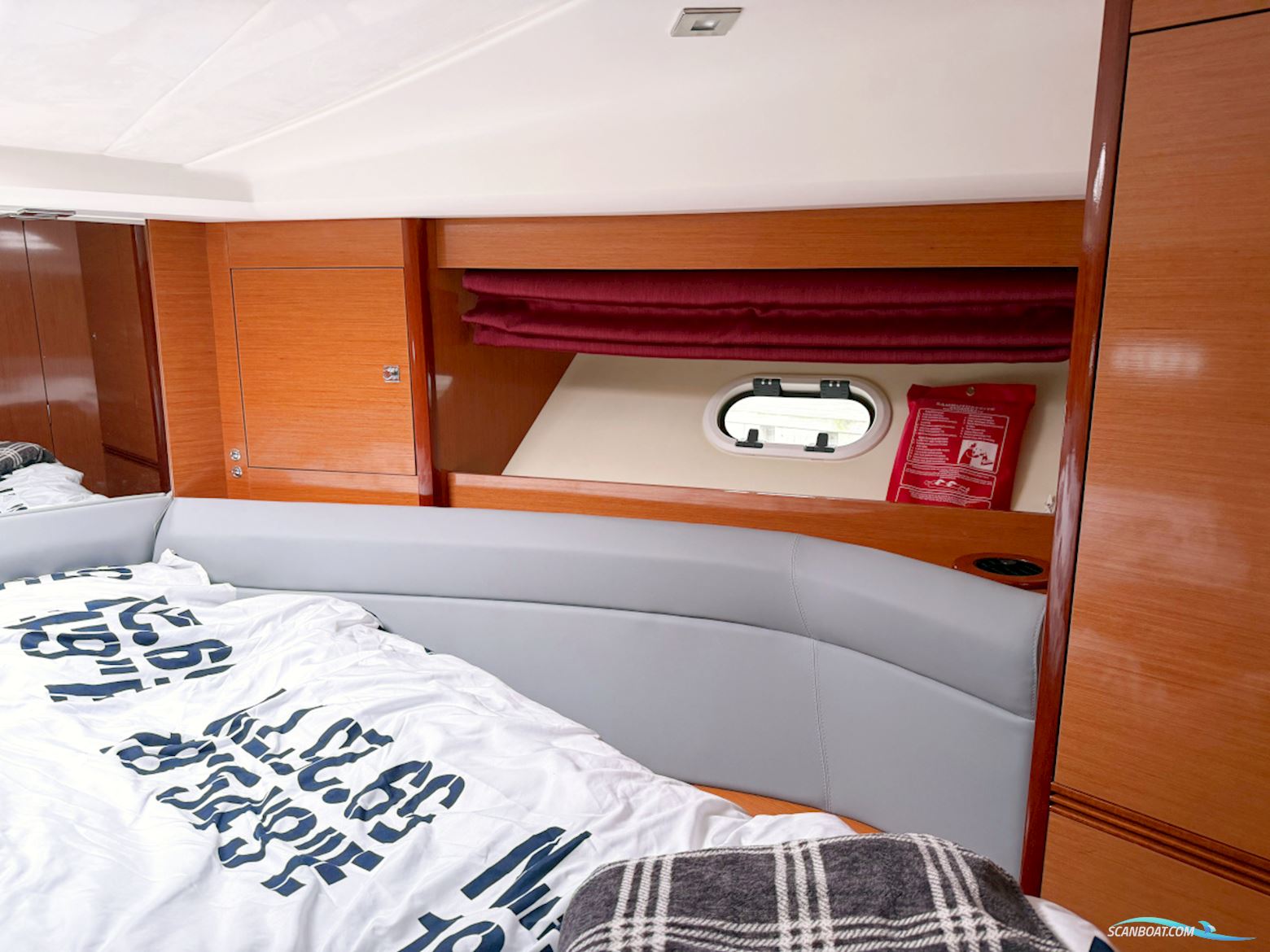 Jeanneau Prestige 42S