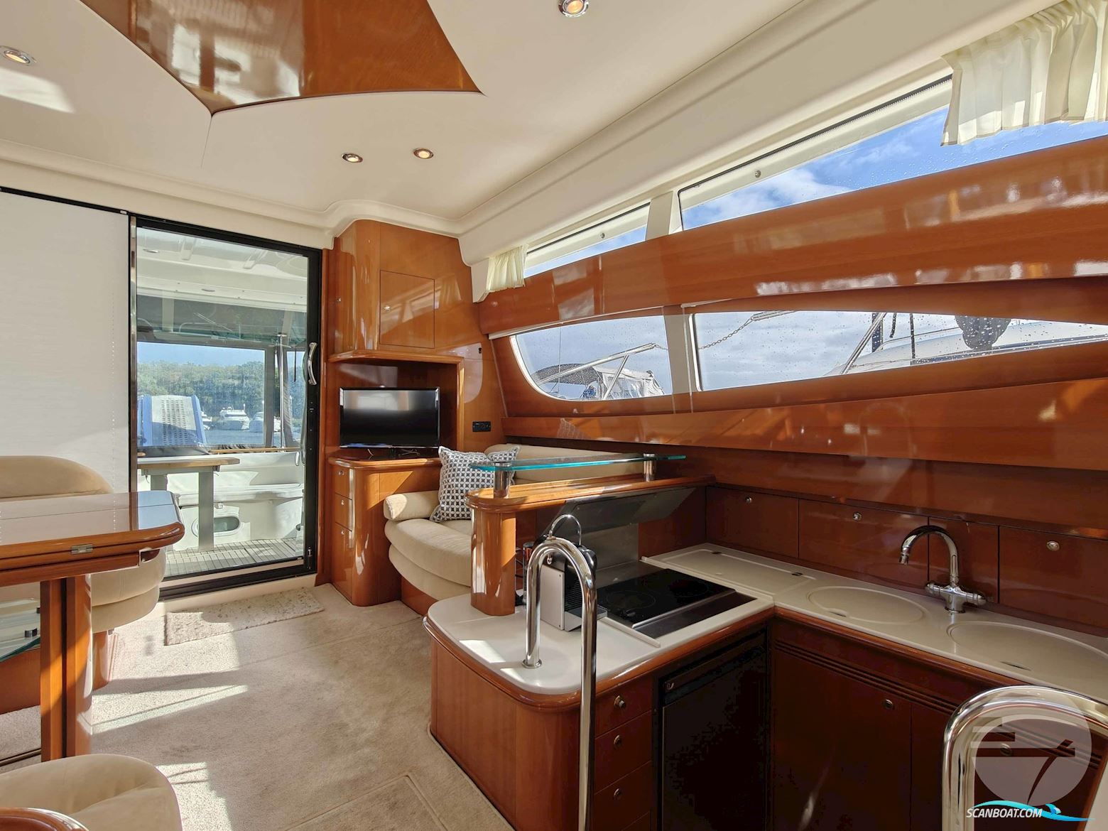 Jeanneau Prestige 46 Flybridge