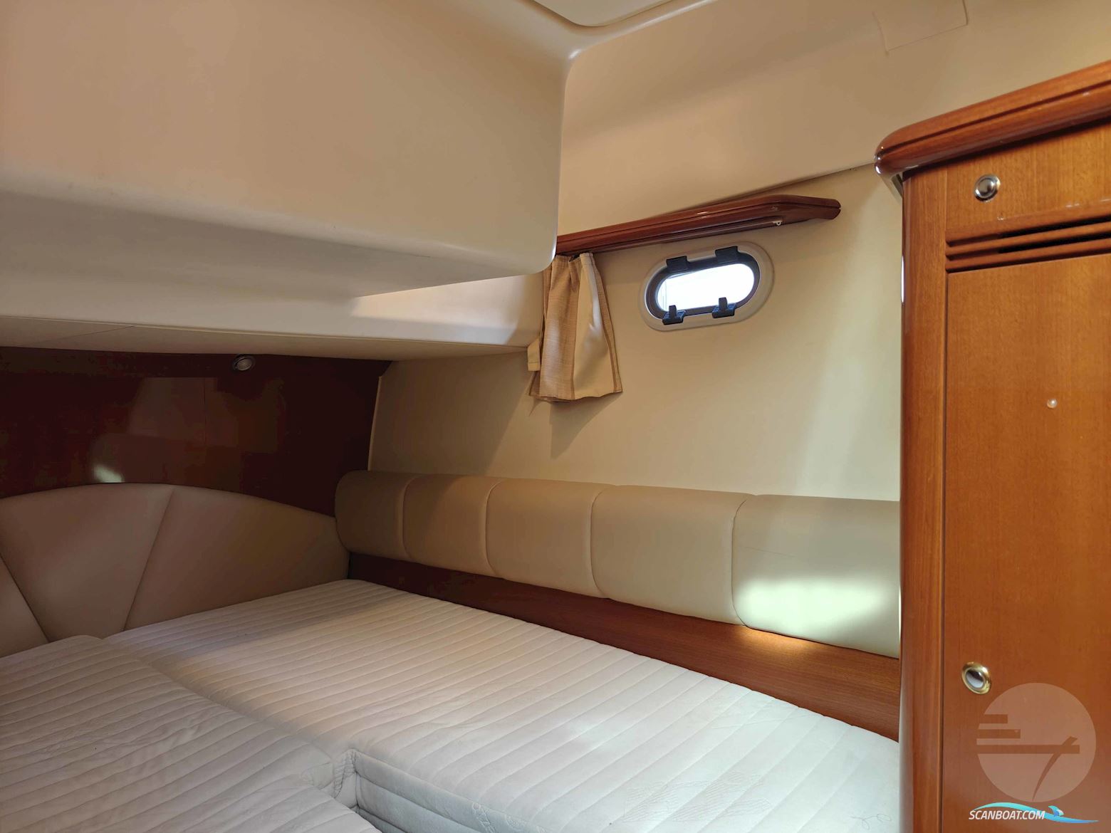 Jeanneau Prestige 46 Flybridge
