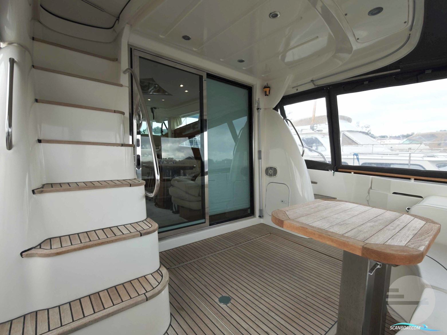 Jeanneau Prestige 46 Flybridge