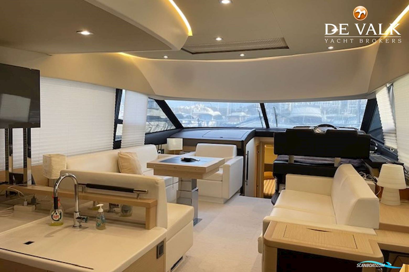 Jeanneau Prestige 50.