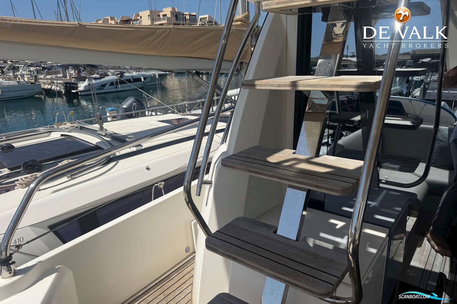 Jeanneau Prestige 50.