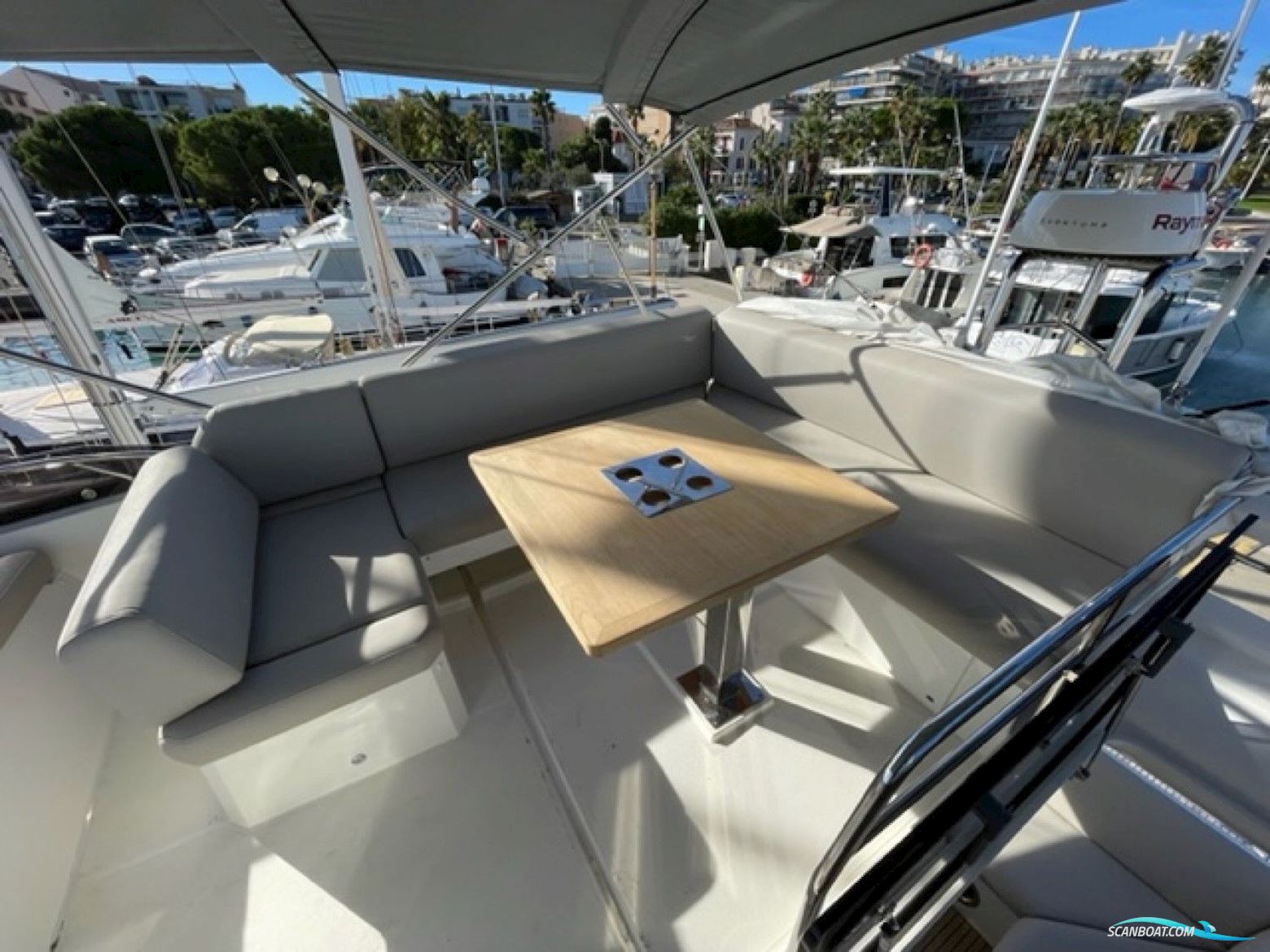 Jeanneau Prestige 520 Fly